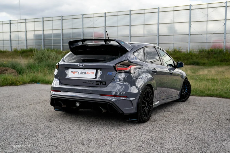 Ford Focus III 6