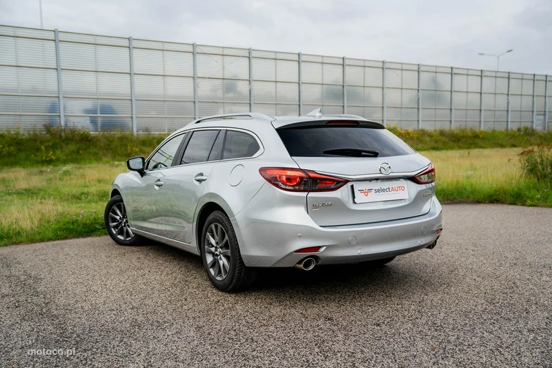 Mazda 6 4