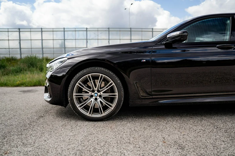 BMW Seria 7 G11 750 11