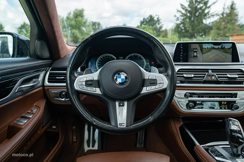 BMW Seria 7 G11 750 16