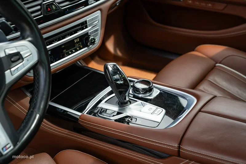 BMW Seria 7 G11 750 22