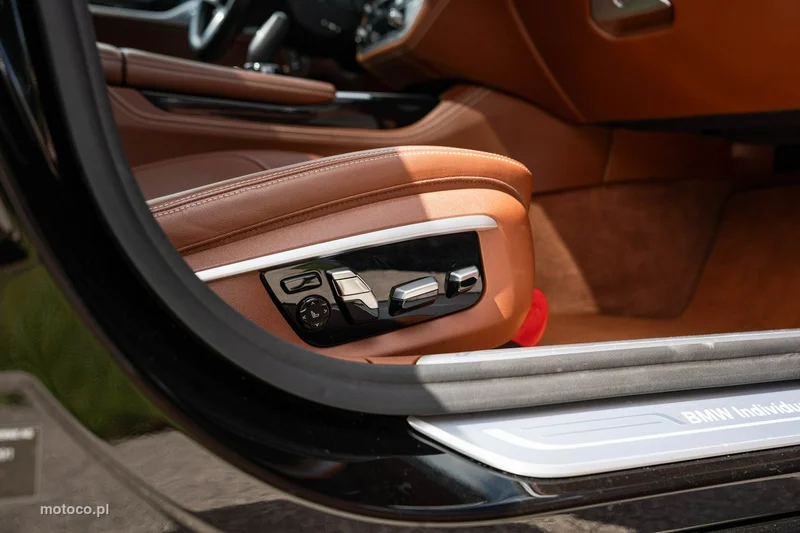 BMW Seria 7 G11 750 30