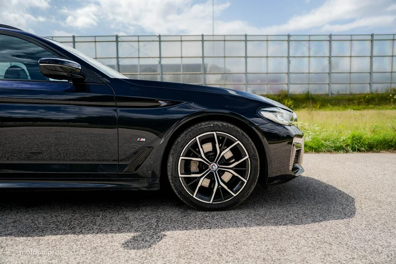 BMW Seria 5 G30 530 9