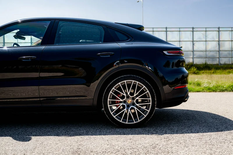 Porsche Cayenne 9YA S 12