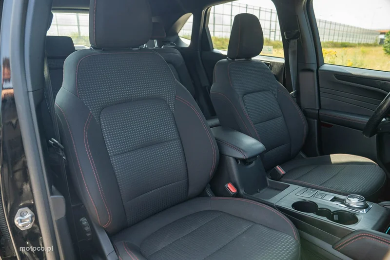 Ford Kuga III 26