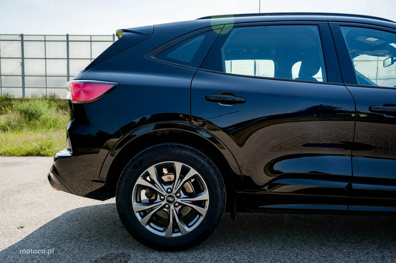 Ford Kuga III 8