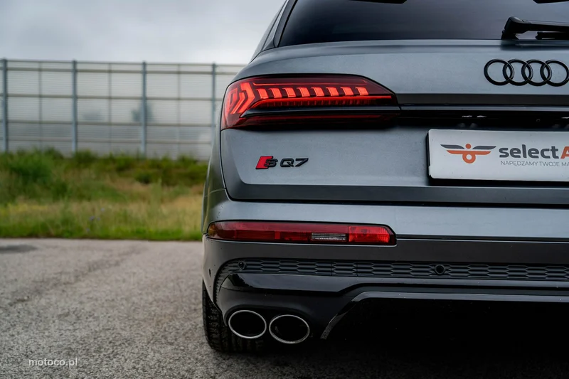 Audi SQ7 13