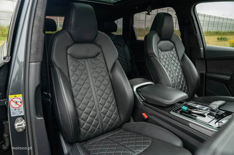 Audi SQ7 24
