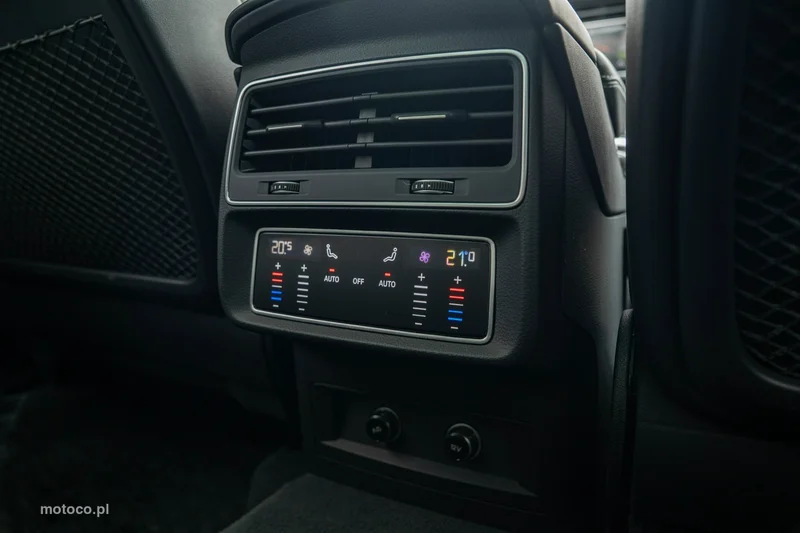 Audi SQ7 29