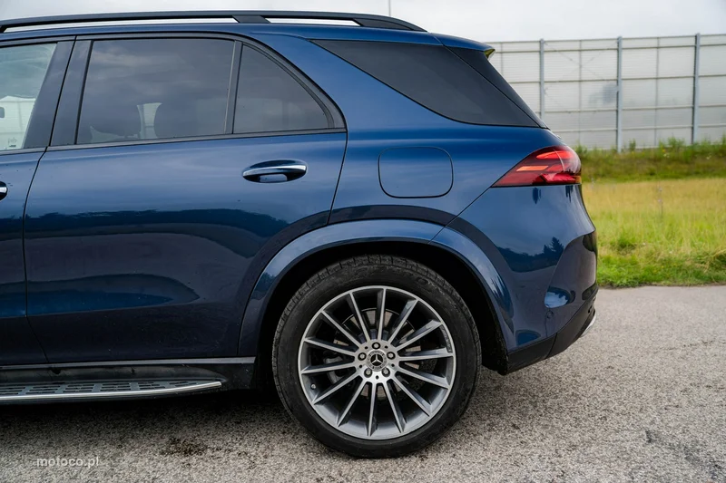 Mercedes-Benz GLE W167 400 12