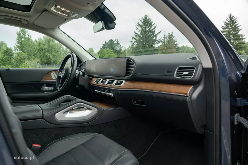 Mercedes-Benz GLE W167 400 23