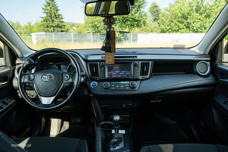 Toyota RAV 4 XA50 18