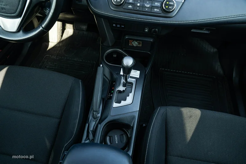 Toyota RAV 4 XA50 20