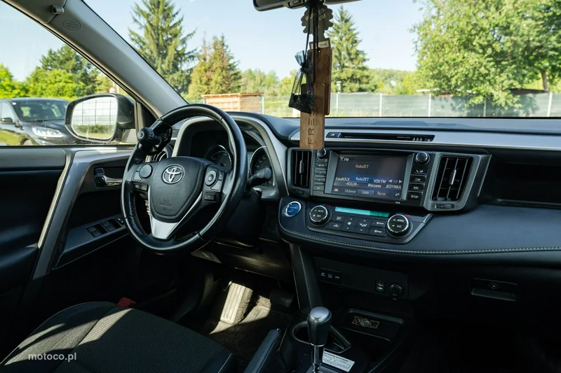 Toyota RAV 4 XA50 21