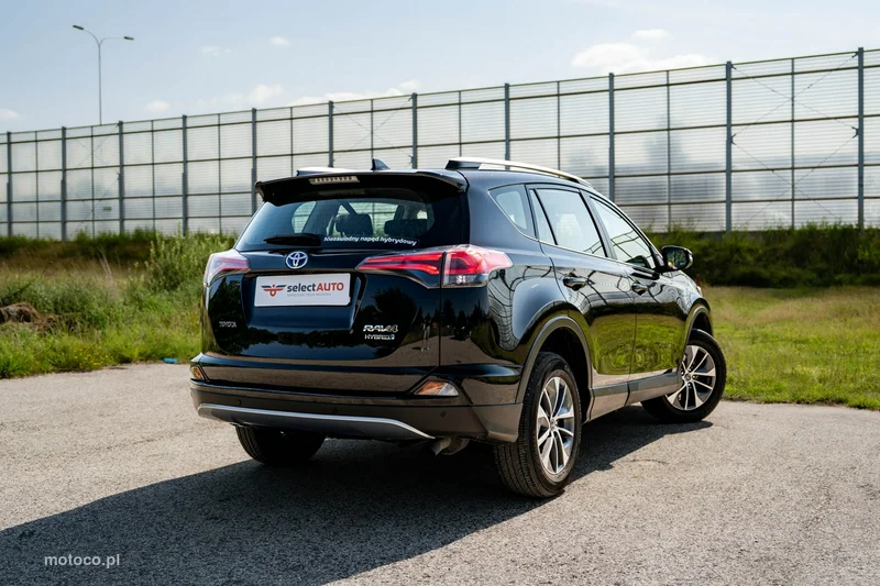 Toyota RAV 4 XA50 6