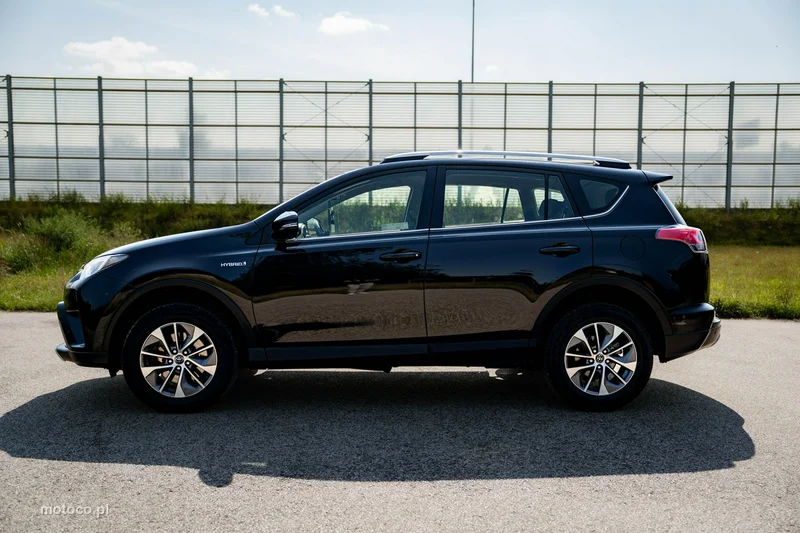 Toyota RAV 4 XA50 10