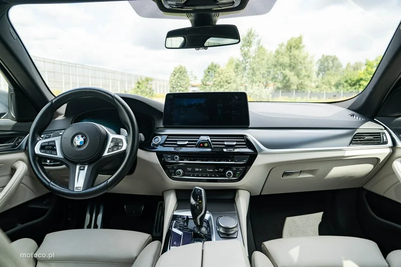 BMW Seria 5 G30 530 19