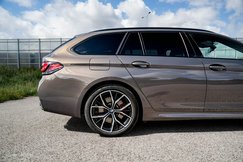 BMW Seria 5 G30 530 7