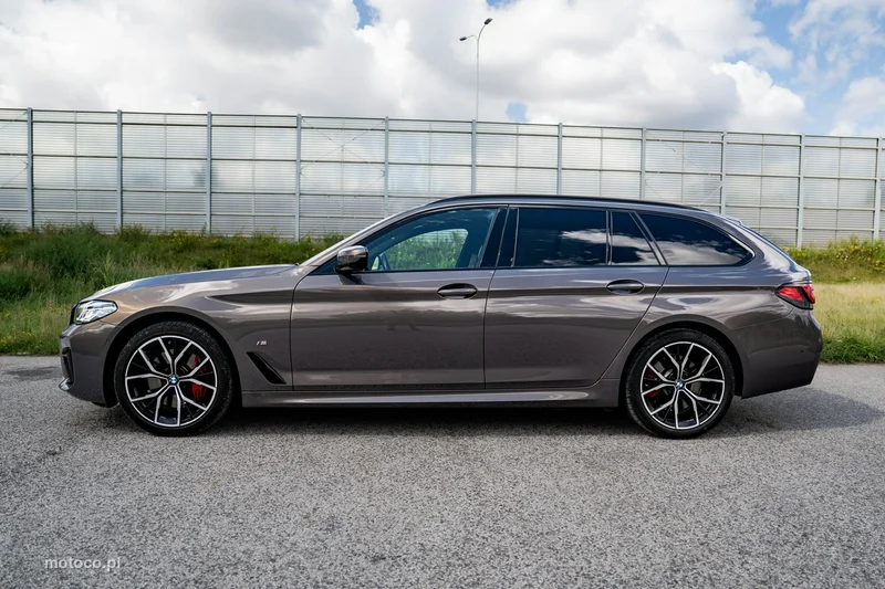 BMW Seria 5 G30 530 10