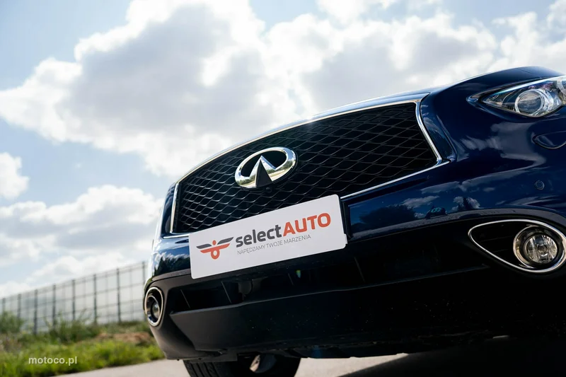 Infiniti QX70 13