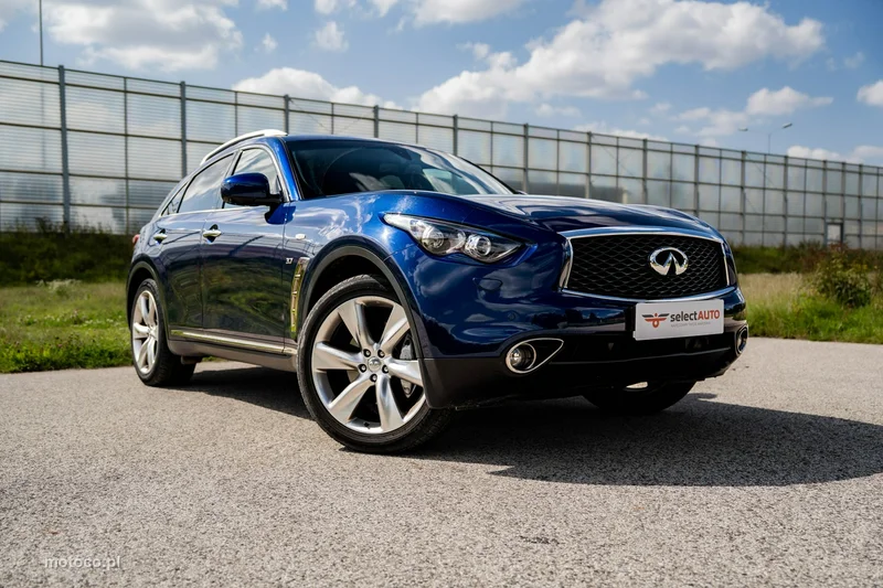 Infiniti QX70 3