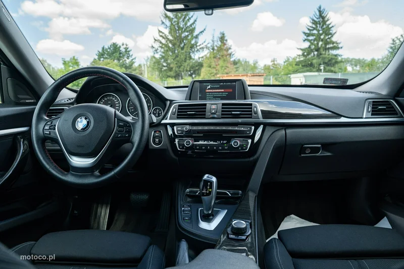 BMW Seria 3 F30 3GT 22