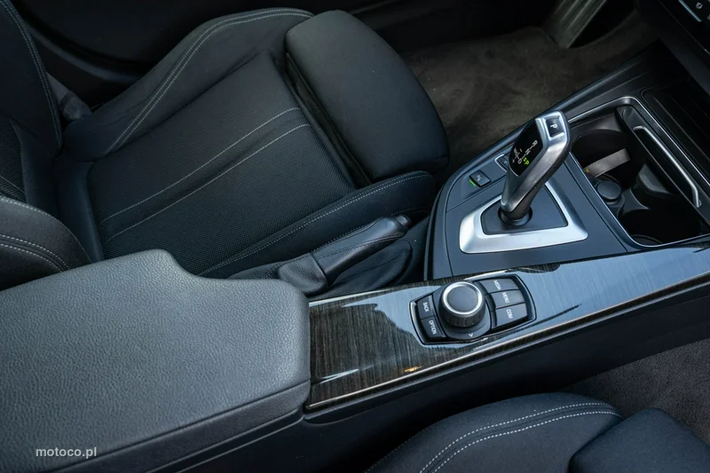 BMW Seria 3 F30 3GT 27