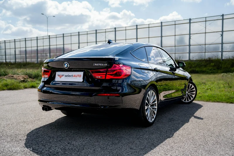 BMW Seria 3 F30 3GT 6