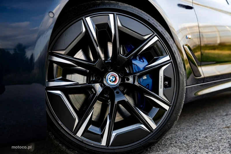 BMW Seria 5 G30 540 16