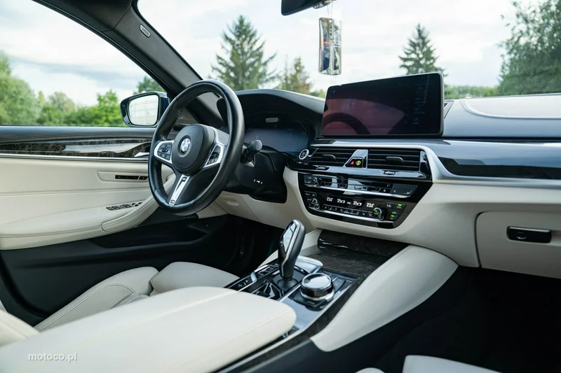 BMW Seria 5 G30 540 22
