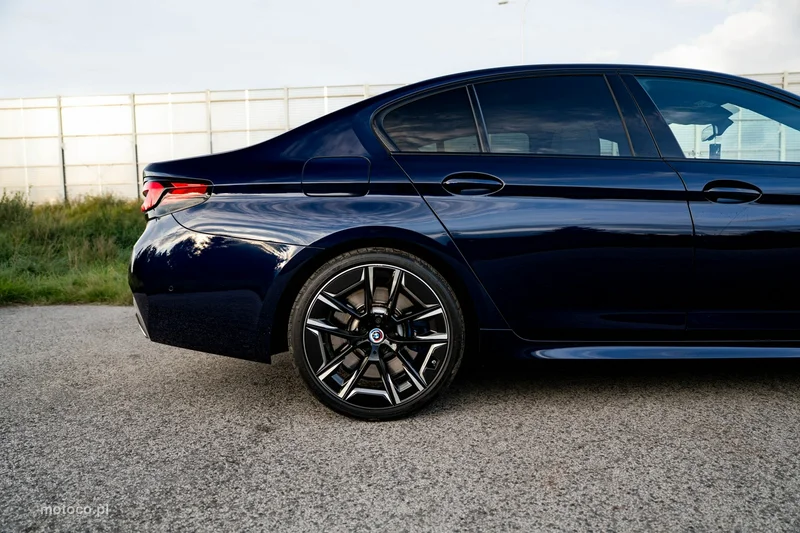 BMW Seria 5 G30 540 7
