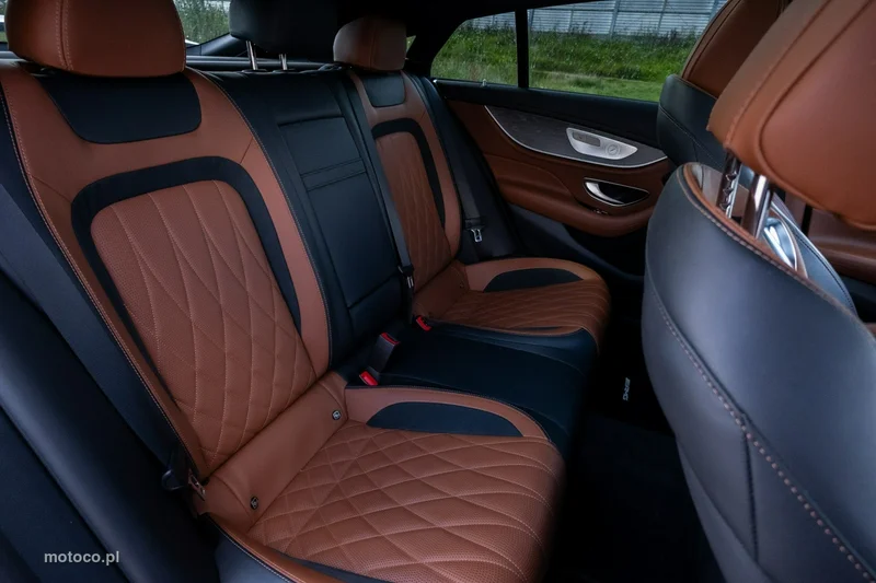 Mercedes-Benz AMG GT X290 4-Door 37