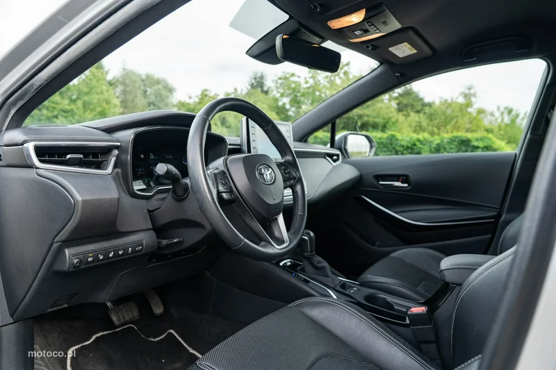 Toyota Corolla E210 15