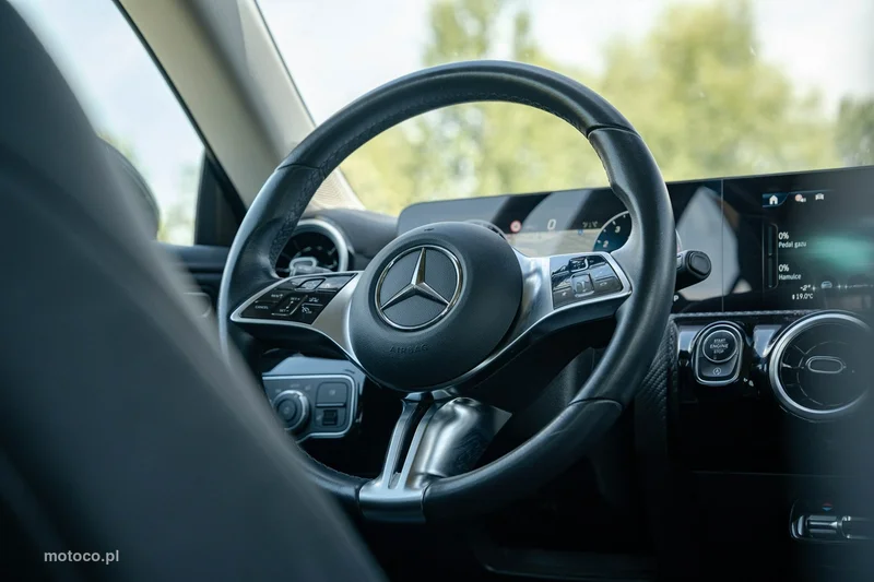 Mercedes-Benz CLA C118 200 20