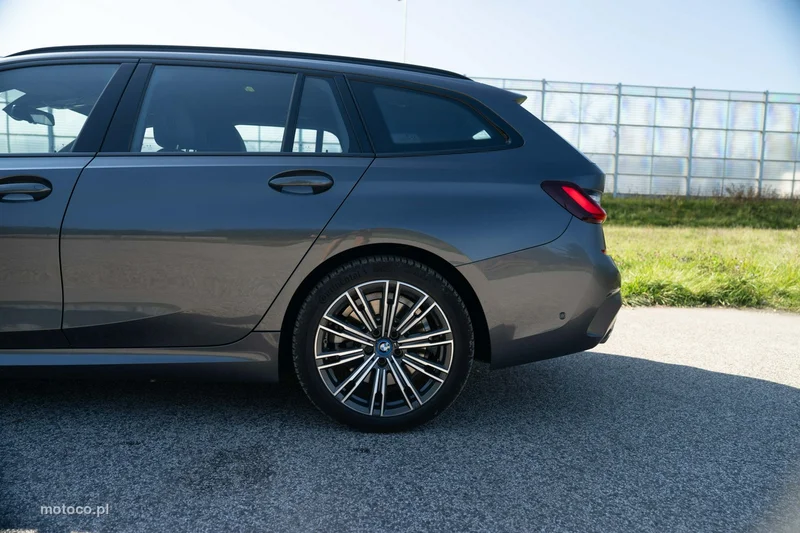 BMW Seria 3 G20 330 12