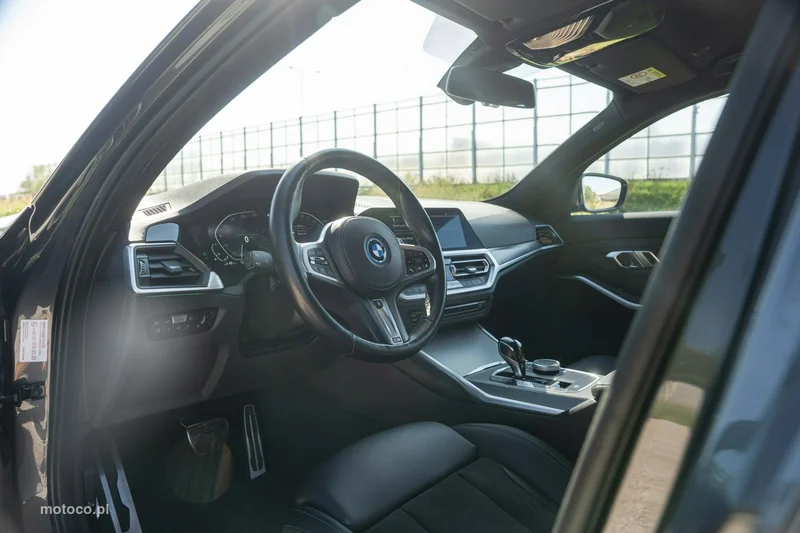BMW Seria 3 G20 330 19