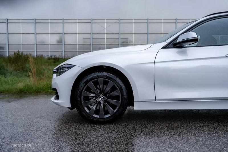 BMW Seria 3 G20 320 11