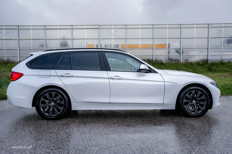 BMW Seria 3 G20 320 9