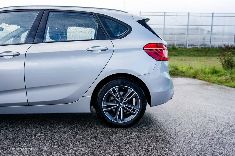 BMW Seria 2 F45 220 11