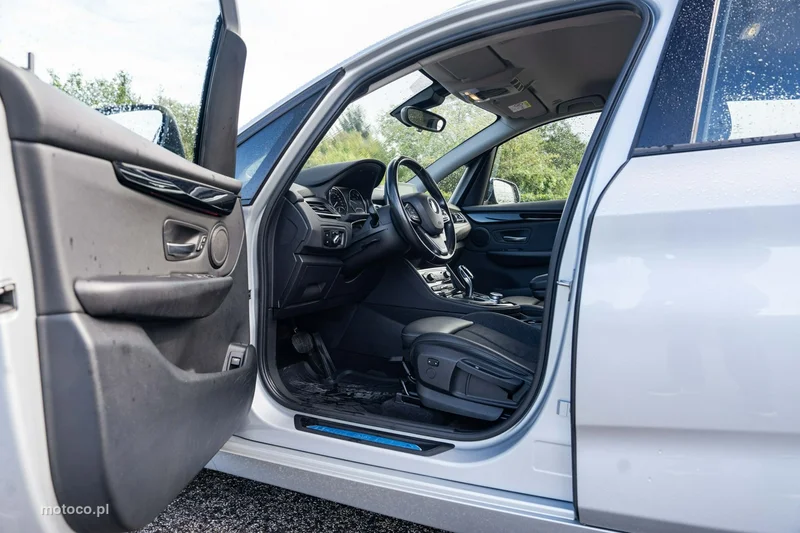 BMW Seria 2 F45 220 15