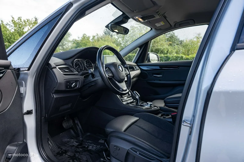 BMW Seria 2 F45 220 16