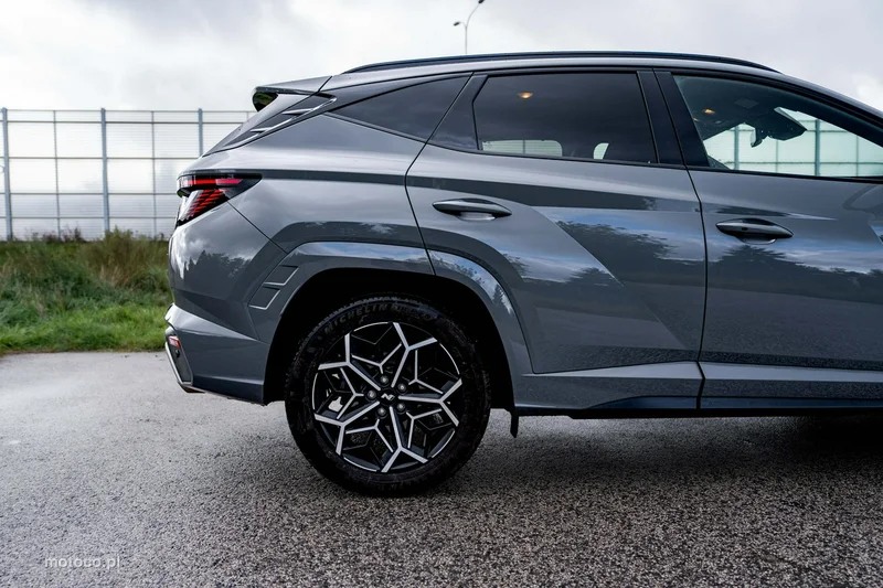 Hyundai TUCSON 8