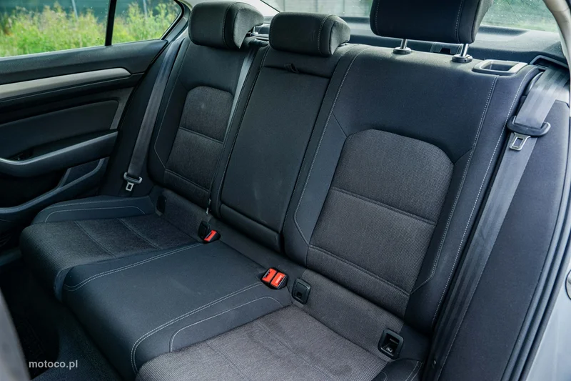 Volkswagen Passat B8 26