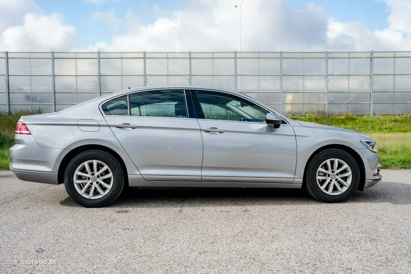 Volkswagen Passat B8 9