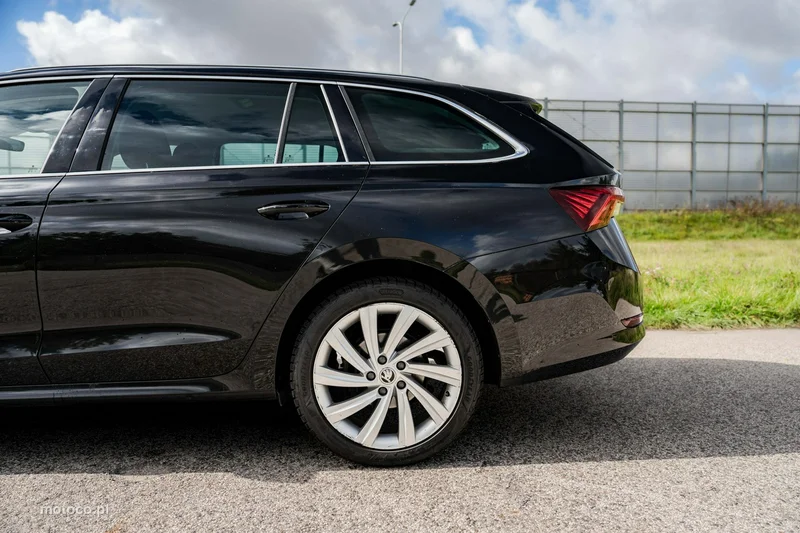 Skoda Octavia IV 12