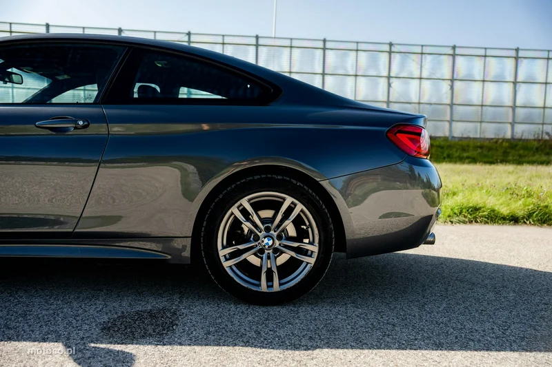 BMW Seria 4 F32 420 12