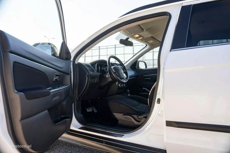Mitsubishi ASX 16