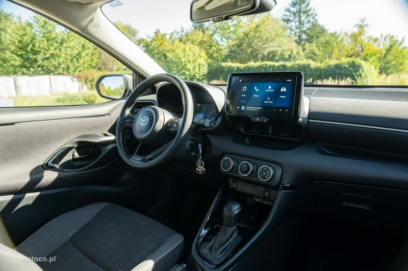 Toyota Yaris XP210 24