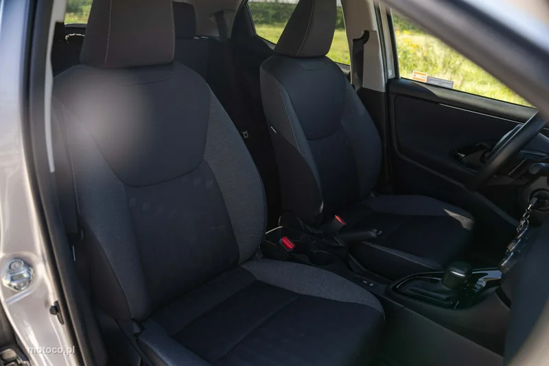 Toyota Yaris XP210 28