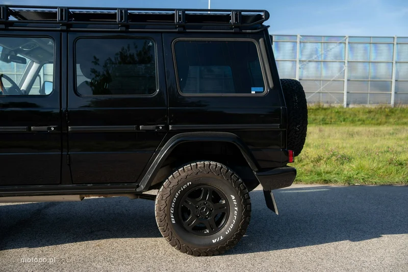 Mercedes-Benz Klasa G W463 G 500 12